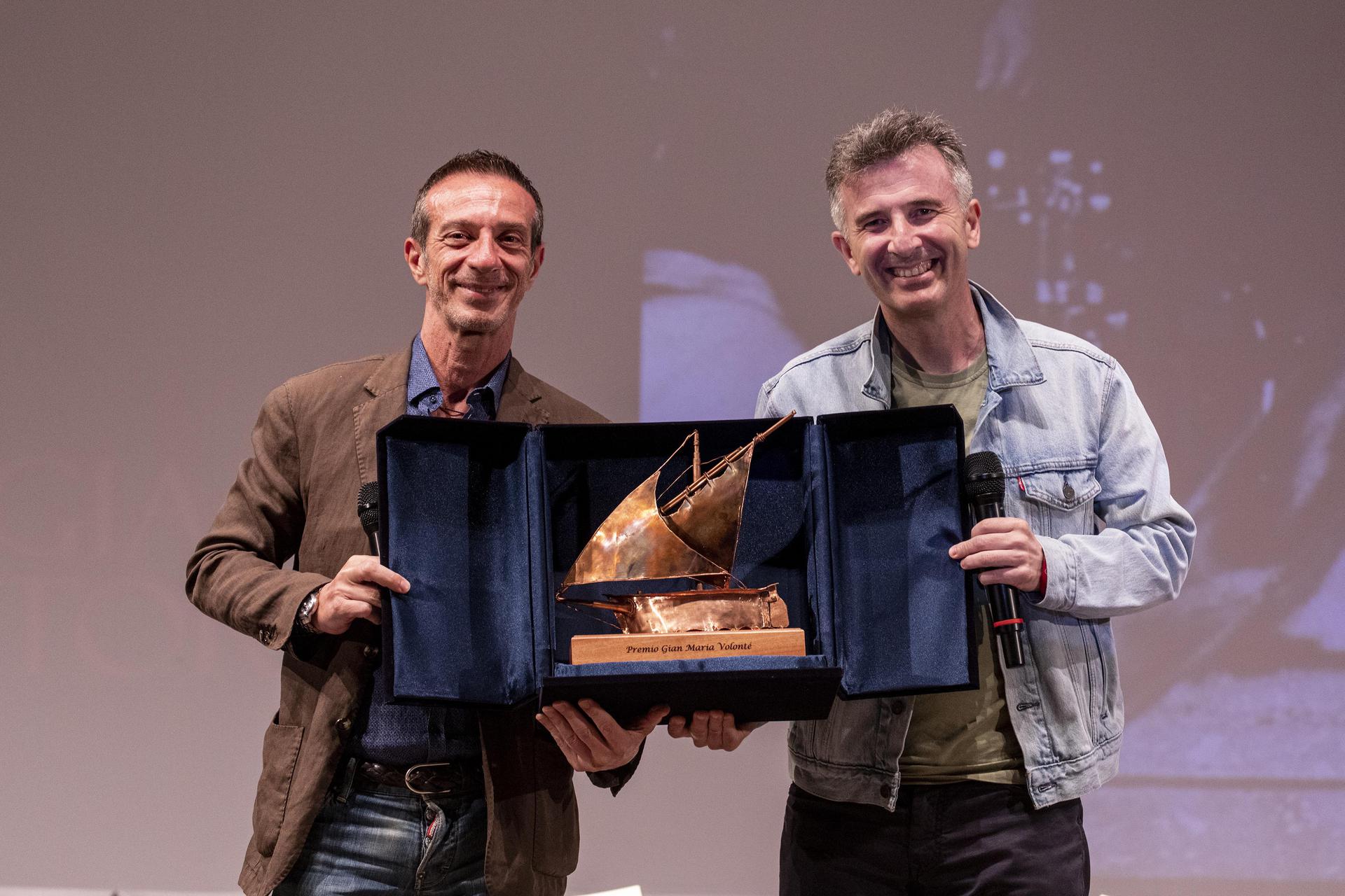Valigia 2023: Ficarra e Picone ricevono il Premio Volonté. Domani sera altro Premio a Filippo Timi