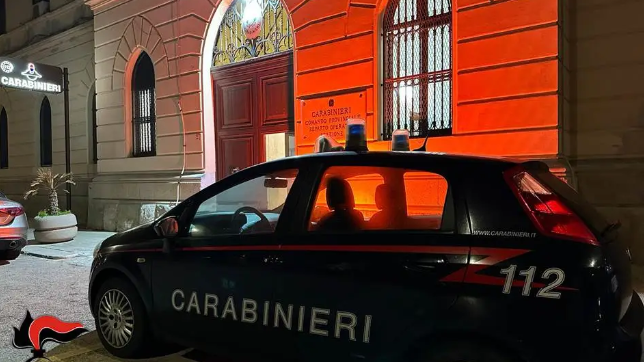 Trapani – Ubriaco aggredisce e minacce la moglie: braccialetto anti-stalking per 67enne
