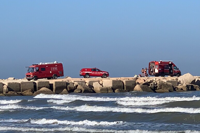 Trovato il cadavere del bagnante disperso da ieri a Scoglitti, nel Ragusano