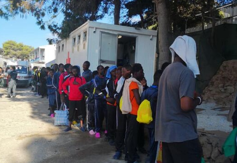 Sicilia – Incidente a bus migranti, morti 2 autisti e 18 feriti