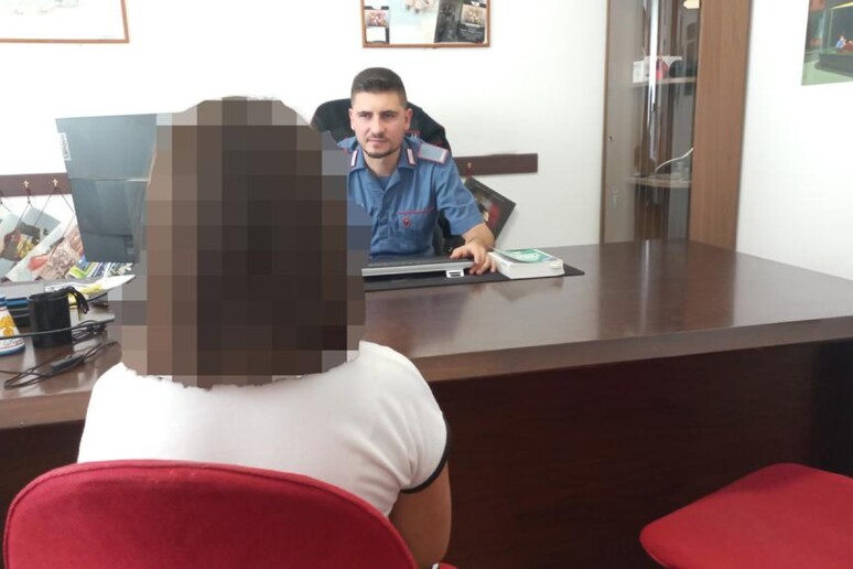 Caltagirone – Abusi su studentesse, dirigente scolastico ai domiciliari