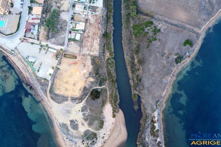 Ambiente: inquinato da scarichi frantoi oleari il Fiume Naro