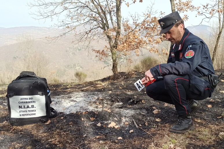 Sicilia – Incendi nel trapanese, arrestate tre persone