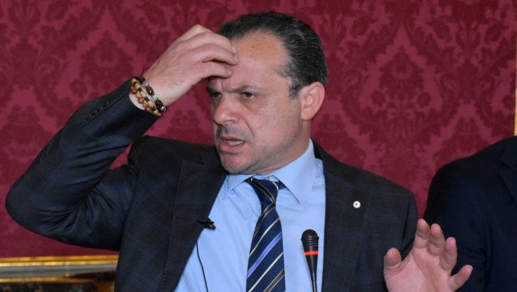 Cateno De Luca a Schifani: stai andando contro i siciliani, non conosci bisogni regione