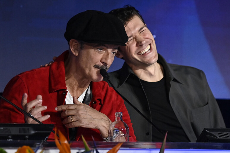 Si parte con la serata finale, con Amadeus sul palco Fiorello Ospite all’Ariston Roberto Bolle