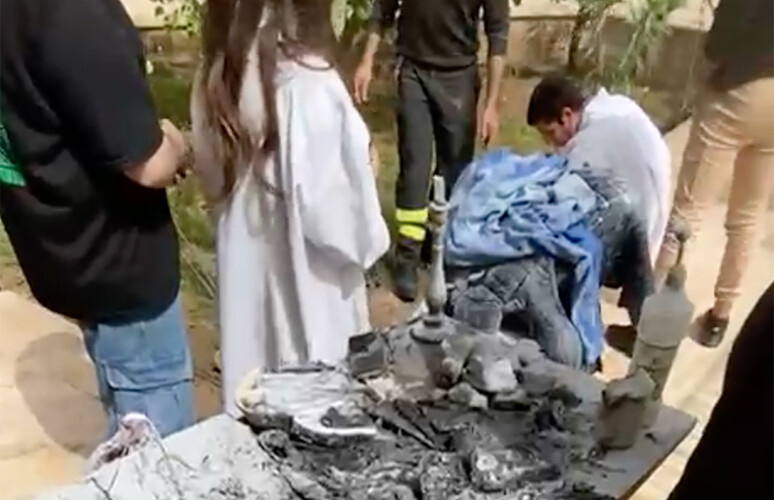 Fuoco in sagrestia parrocchia santa Lucia a Castelvetrano, nate da porta incenso