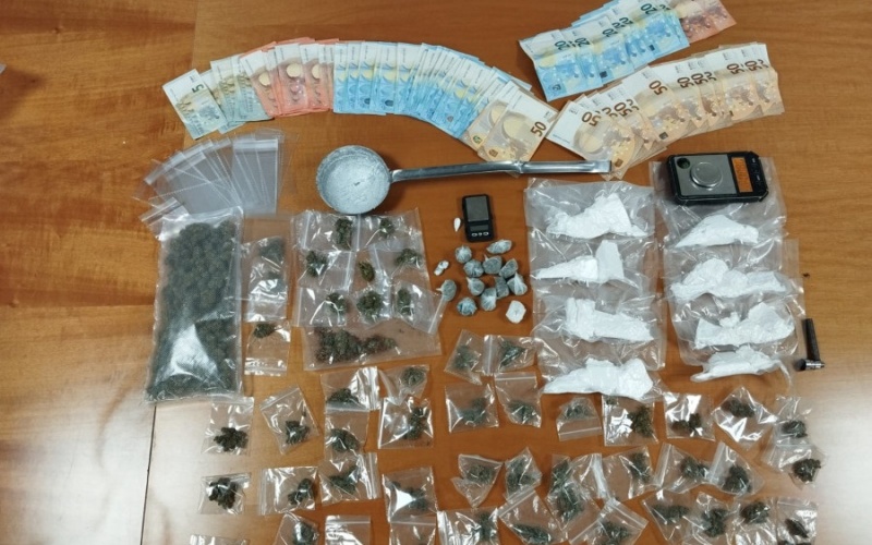 Lentini, sequestrati un ingente quantitativo di droga: arrestati due spacciatori
