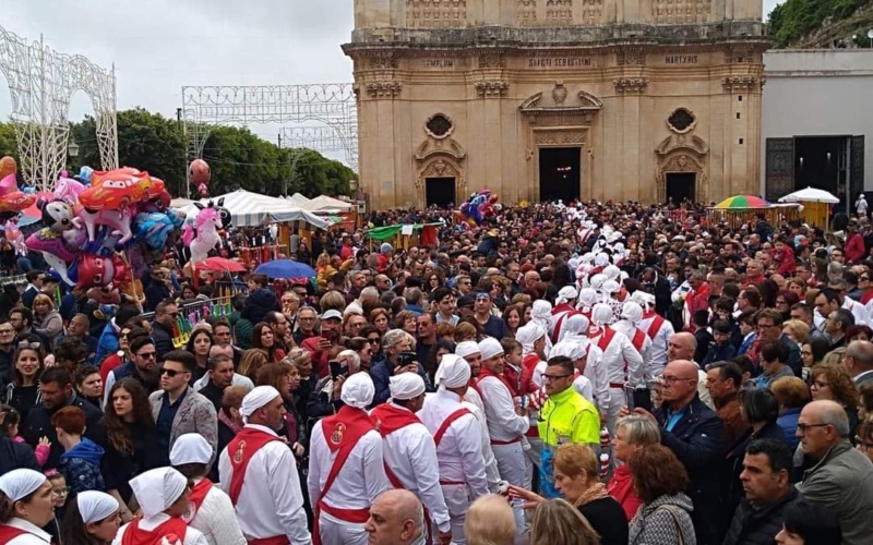 Melilli, emozione e commozione per il Santo patrono  San Sebastiano