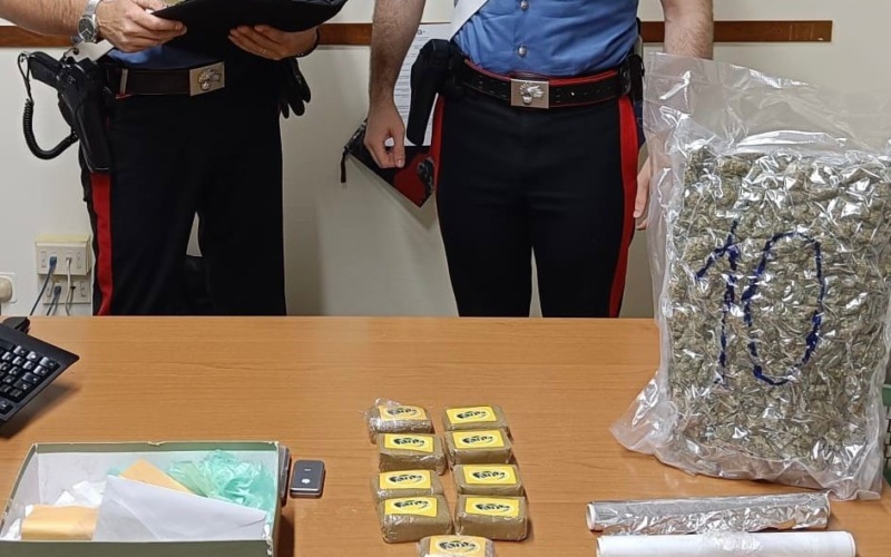 Floridia, in casa quasi 2 kg di droga: arrestato  27enne