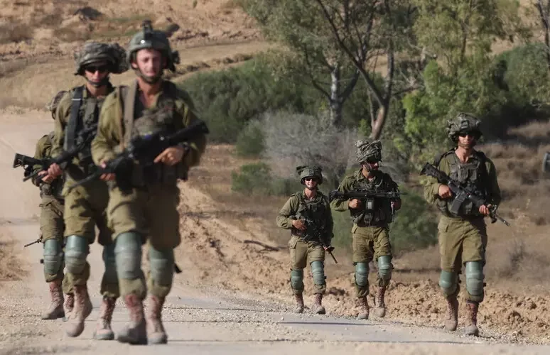 Medio Oriente, Israele torna a bombardare Gaza, crolla la tregua