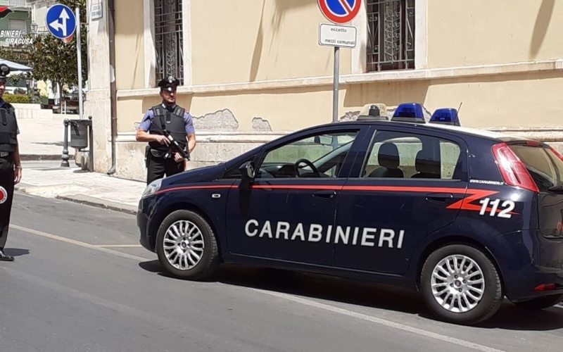 Solarino, arrestato 44enne per maltrattamenti in famiglia