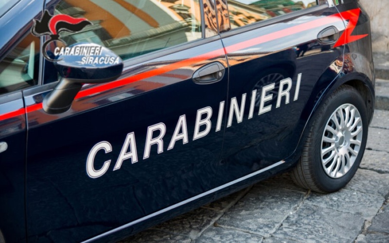 Belvedere : pistola e munizioni nascosti tra la legna: arrestato un sorvegliato speciale