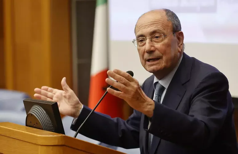 Piano Rifiuti, oggi l’ok della giunta ai due termovalorizzatori