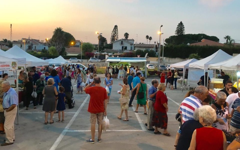 Siracusa – Riparte il mercato del contadino di Fontane Bianche