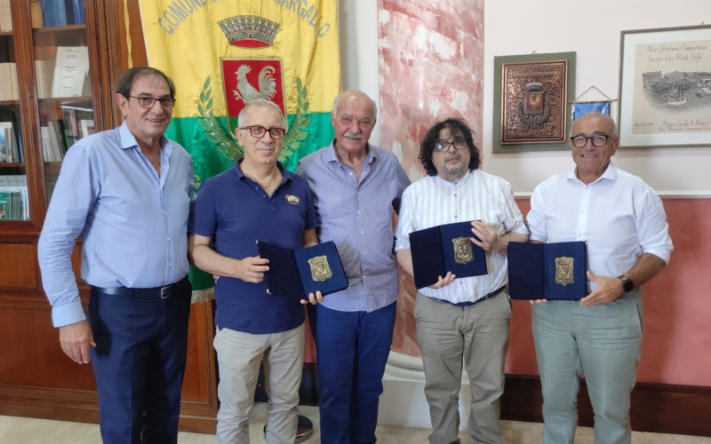 Più forti della mafia, gli autori del libro ricevuti dal sindaco Gianni