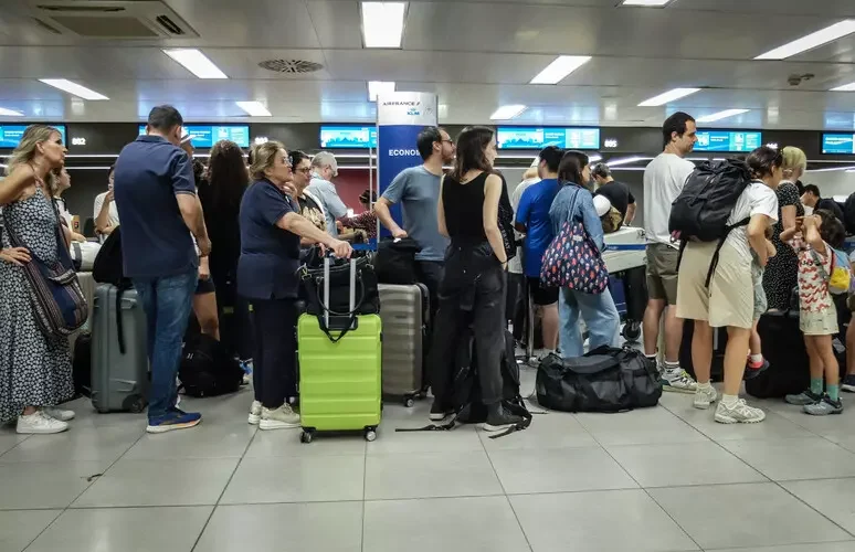 Treni e aerei a singhiozzo, estate difficile per i trasporti