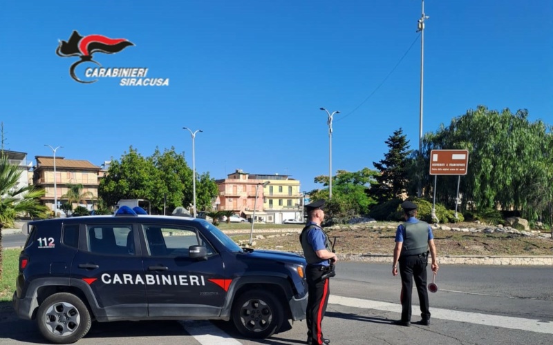 Aggredì i carabinieri che arrestarono sua figlia: associato al carcere