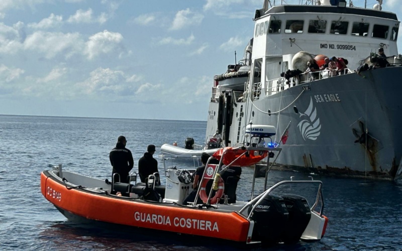 Sequestrati cannizzi e nasse in area marina protetta