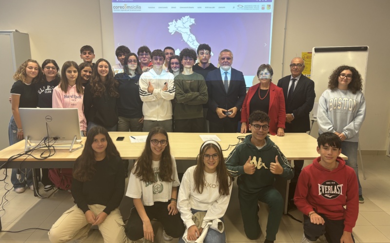 Usare rete e social media in modo responsabile e consapevole – Al via il progetto pilota per il rilascio del patentino