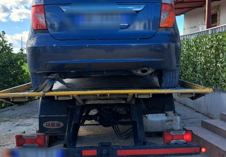 Siracusa, bloccati 35 mezzi privi di assicurazione