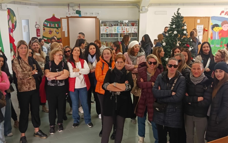 “Troppi disagi”, i genitori occupano l’istituto comprensivo Raiti