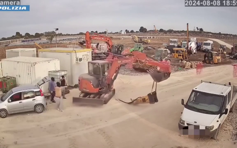 Lentini – Operazione “New Holland”: arrestati i cinque componenti della banda dell’escavatore -Video