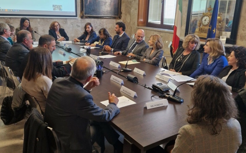 A Siracusa si rafforza la rete per il contrasto alla violenza di genere