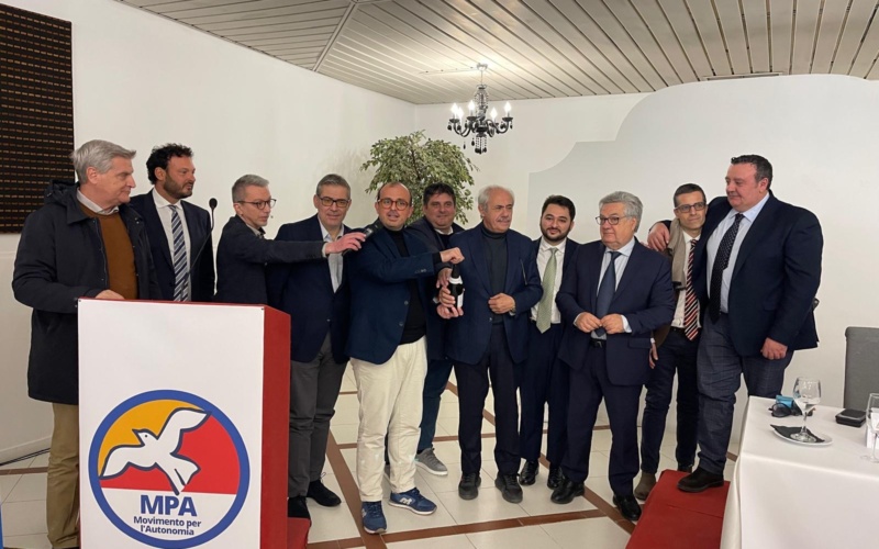 Scambio di auguri nel Mpa: tra i presenti il sindaco di Siracusa