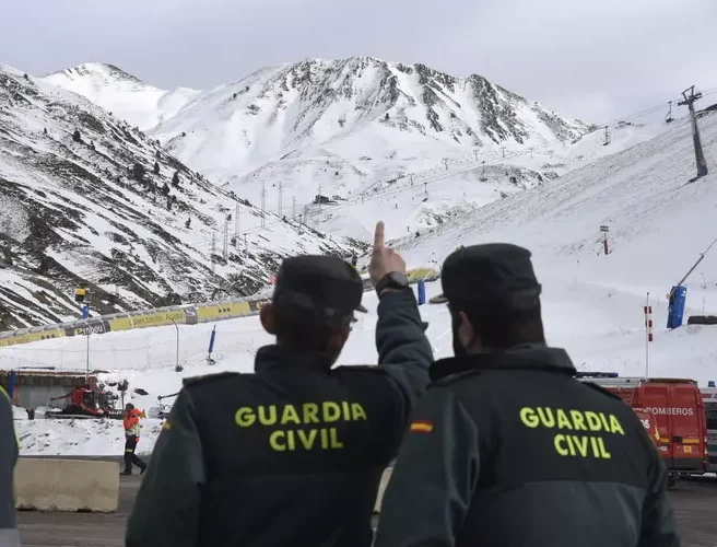 Spagna – Incidente ad una seggiovia sui Pirenei, 17 feriti
