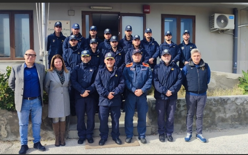 Scuola Comando, visita formativa in Capitaneria