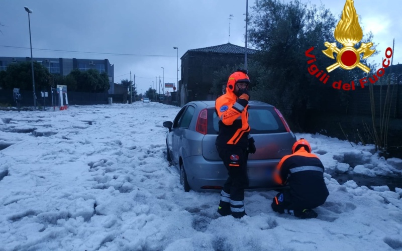 Maltempo, numerosi interventi dei vigili del fuoco