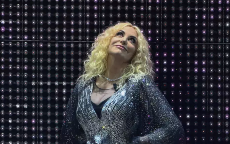 Festival di Sanremo : il look scintillante di Antonella Clerici