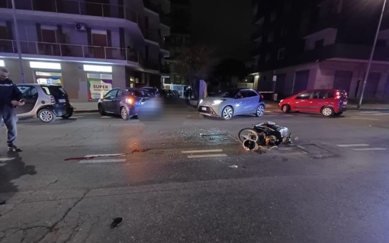 Scontro auto-moto: ricoverate in ospedale due persone
