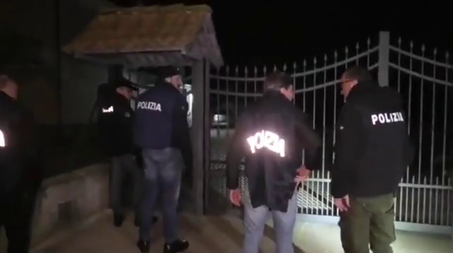 Taglieggiavano imprenditori e commercianti: 3 arresti a Cosenza