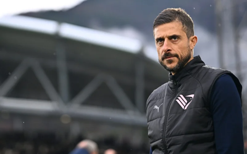 L’allenatore rosanero Alessio Dionisi carica il Palermo in vista della gara esterna con la Salernitana