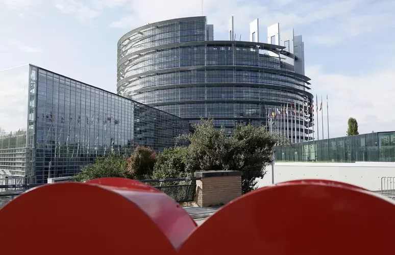 Eurocamera boccia iter giuridico Ue per il piano riarmo