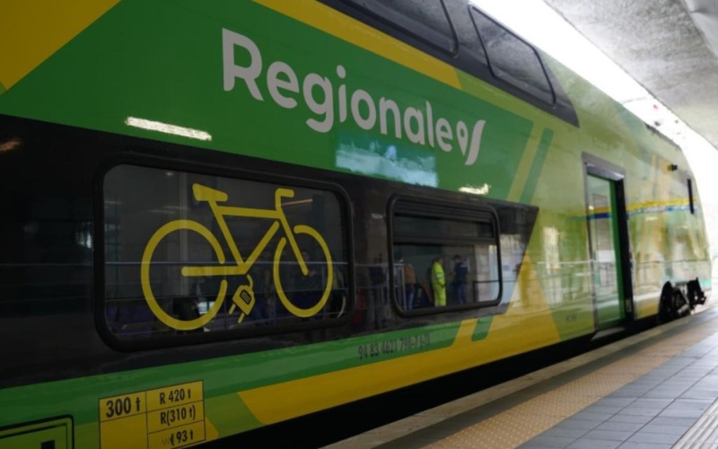Trasporti, potenziata l’offerta dei treni regionali nei weekend