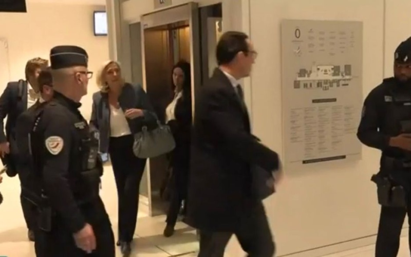 Francia – Marine Le Pen condannata a 4 anni di carcere