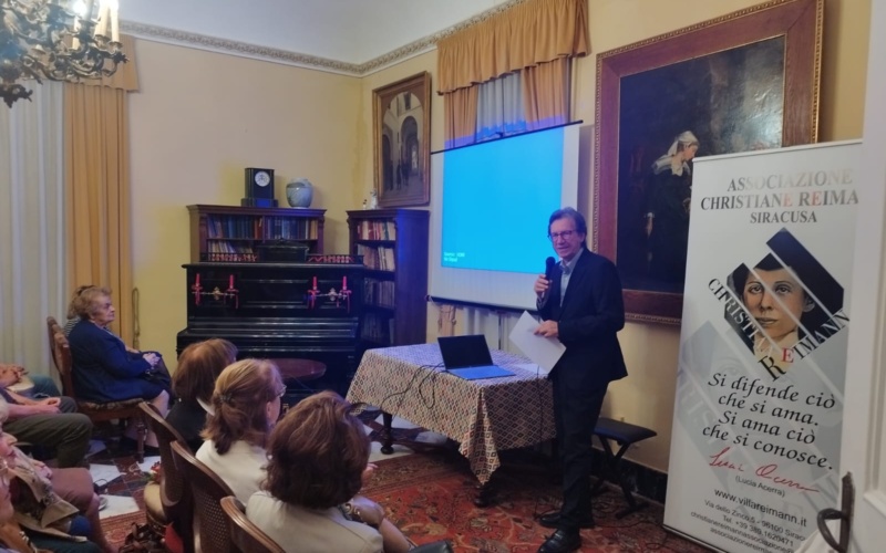 Raccolta di firme per intitolare una via a Lucia Acerra