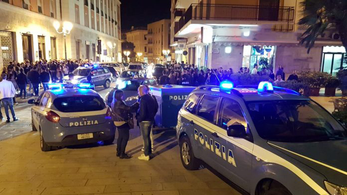Violentata nel bagno di una discoteca