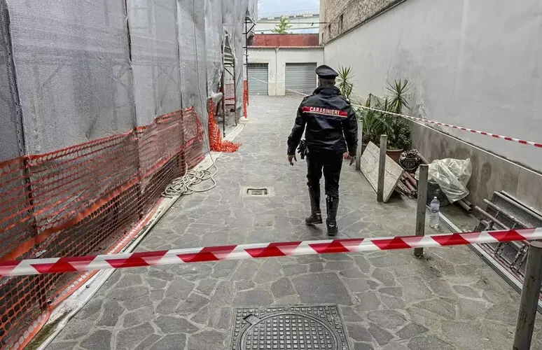 Operaio muore folgorato da una scarica elettrica