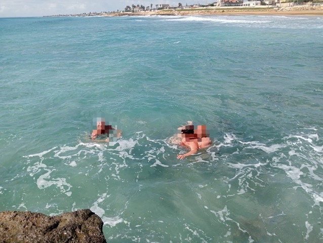 Avola – Bambino in difficoltà in acqua, salvato da operatore della Dusty
