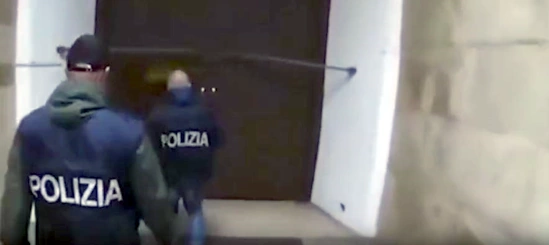 Camorra: faida interna al clan “Contini”, 15 arresti a Napoli