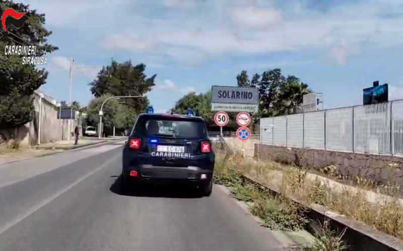 Smantellata piazza di spaccio a Solarino (Video)
