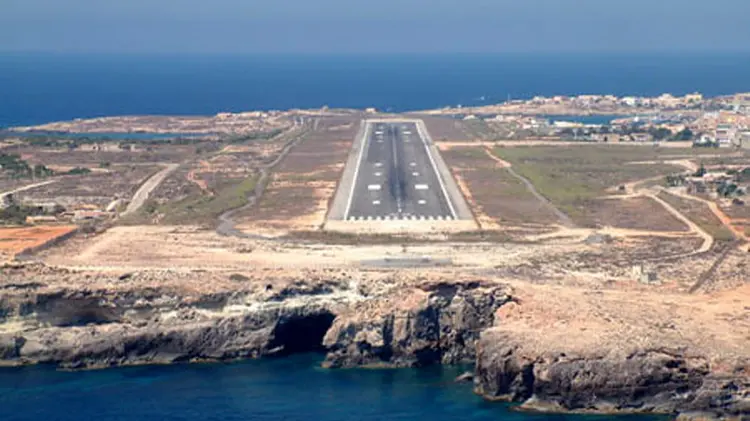 Trasporti, 65 tratte in più nei voli con Lampedusa e Pantelleria tra luglio e agosto