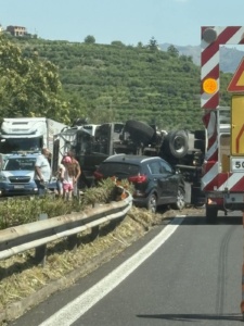 Incidente sulla A18 tra Giarre e Fiumefreddo: un morto