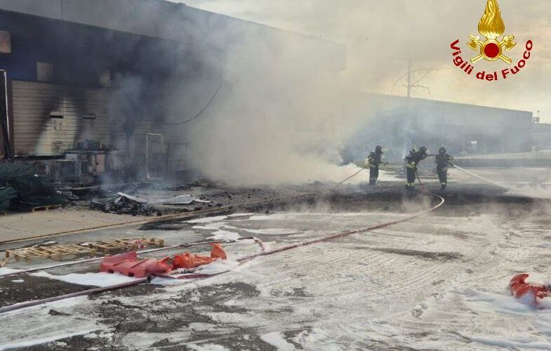 Bologna, esplode autocisterna gasolio a  Crespellano: un morto