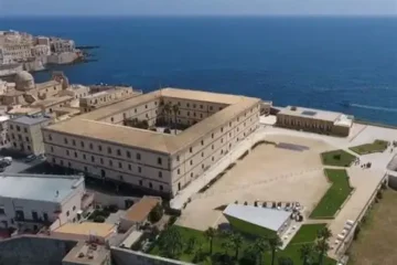 Giurisprudenza e Scienze politiche di Messina arrivano a Siracusa