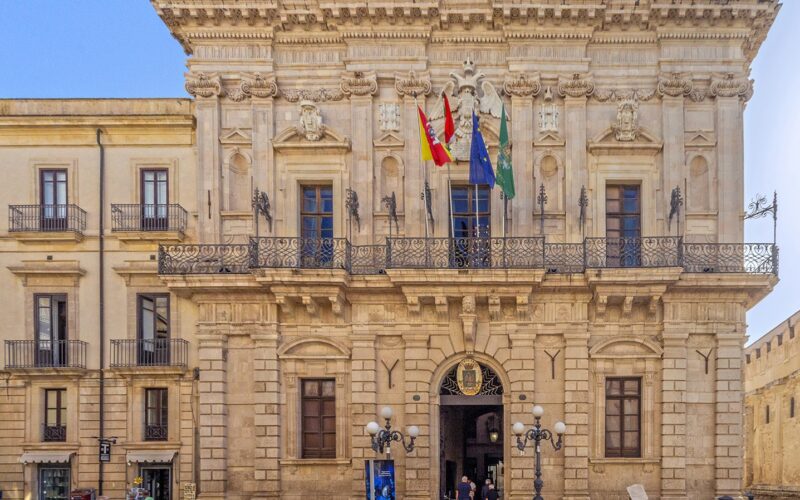 Lutto al Comune di Siracusa, il cordoglio del sindaco per Simona Sapienza