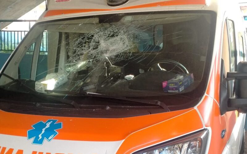 Ambulanza danneggiata, Imbrò: “Atto da condannare”